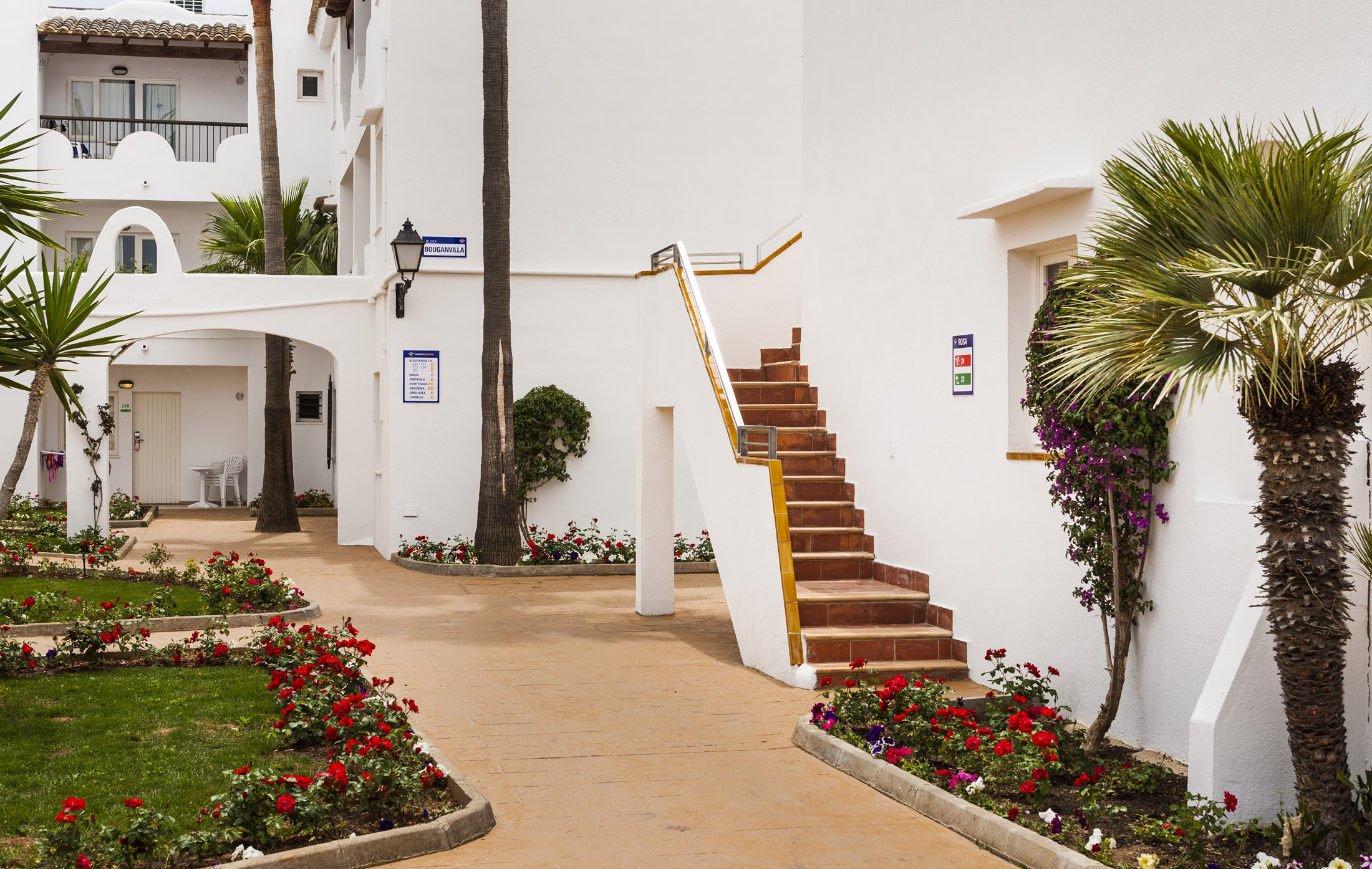 Globales Apartotel Bouganvilla 44/50