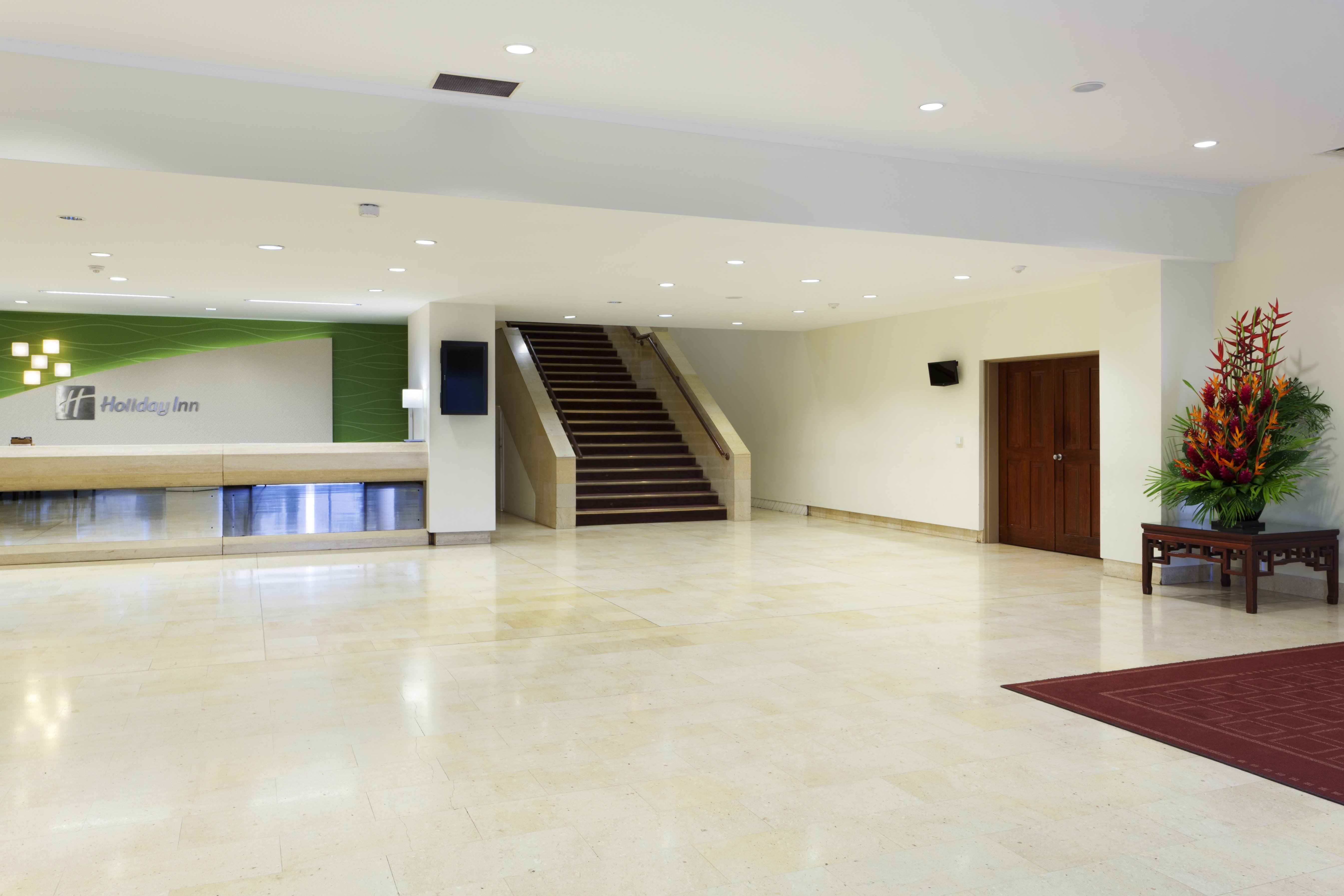 Holiday Inn Port Moresby 14/79