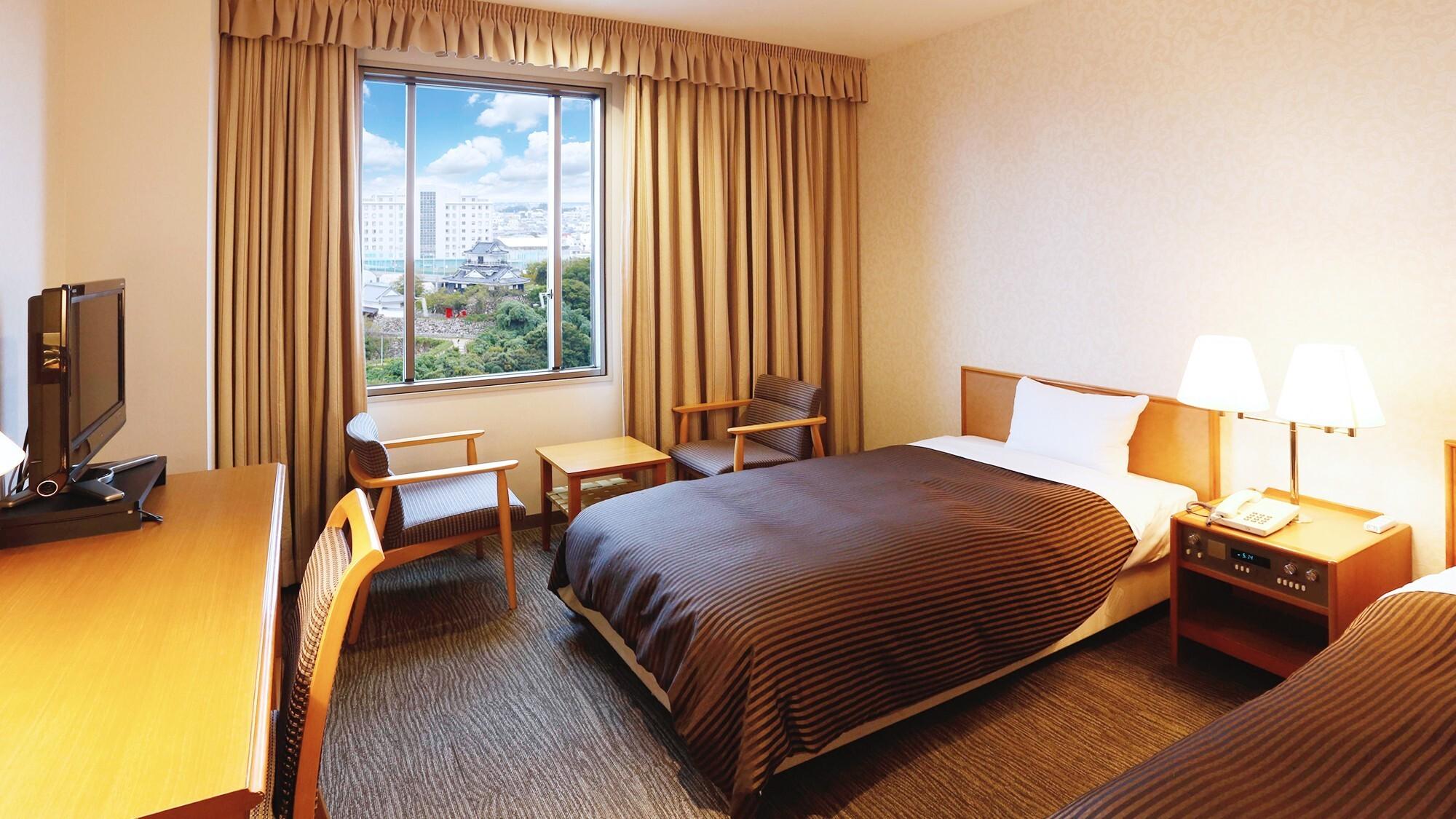 Room, Twin Beds, Castle View, Night View
