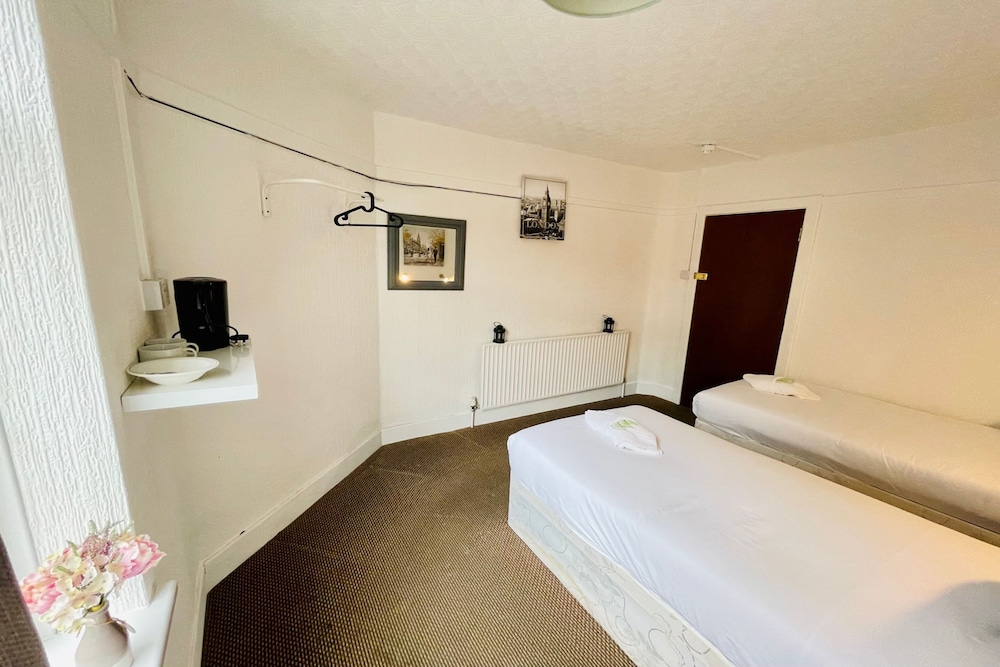OYO Harbour Hotel 6/61