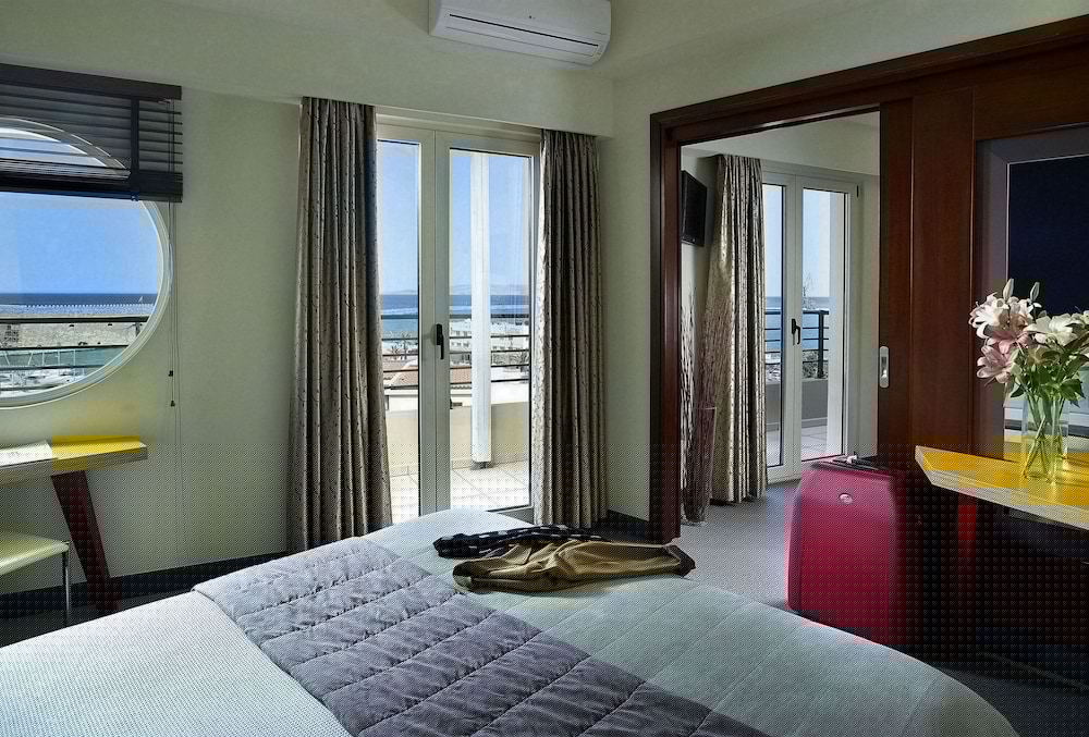 Lato Boutique Hotel 10/40