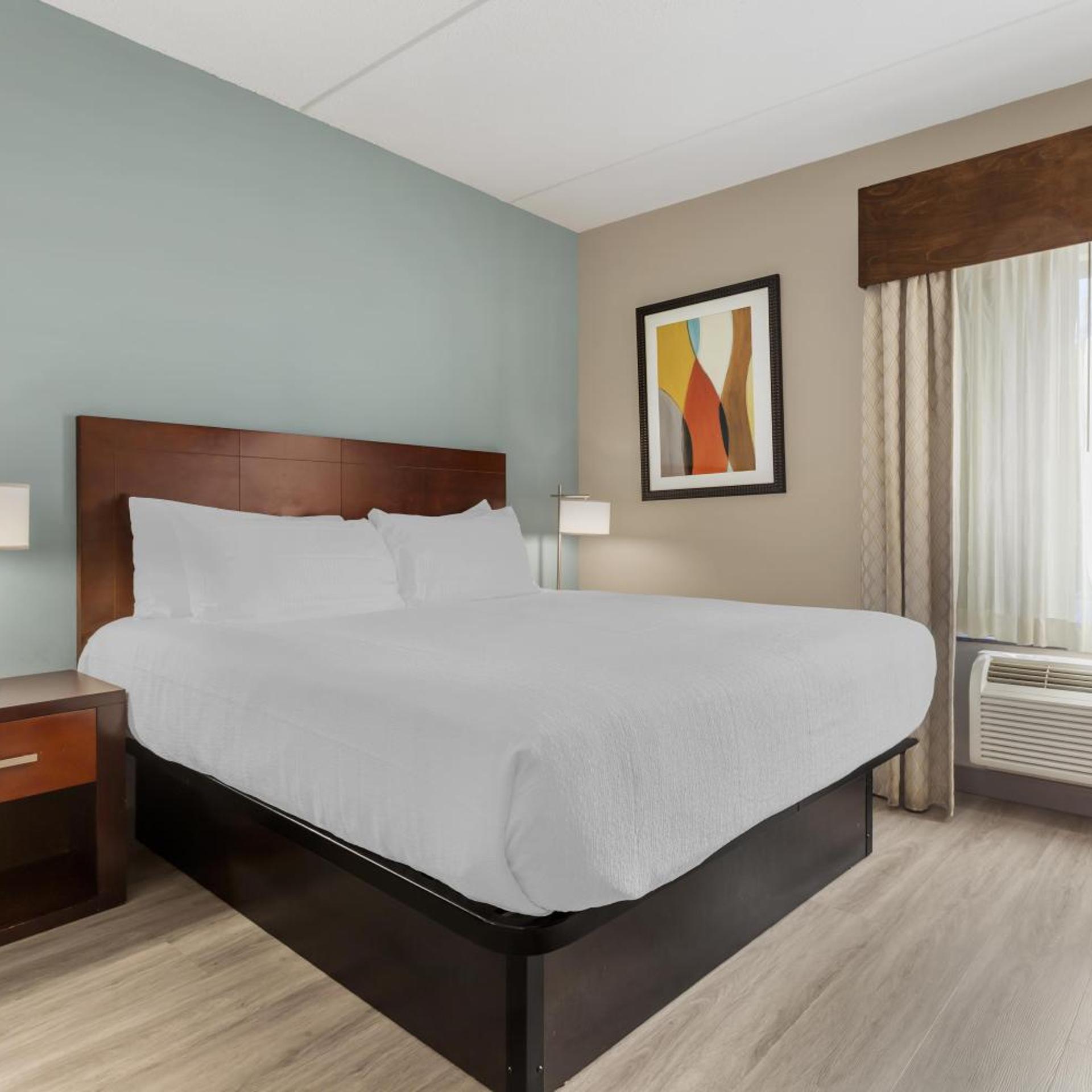Deluxe, Suite, King Bed, Sofa