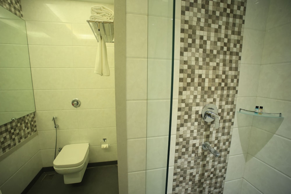 The Byke Delotel, Borivali 33/39