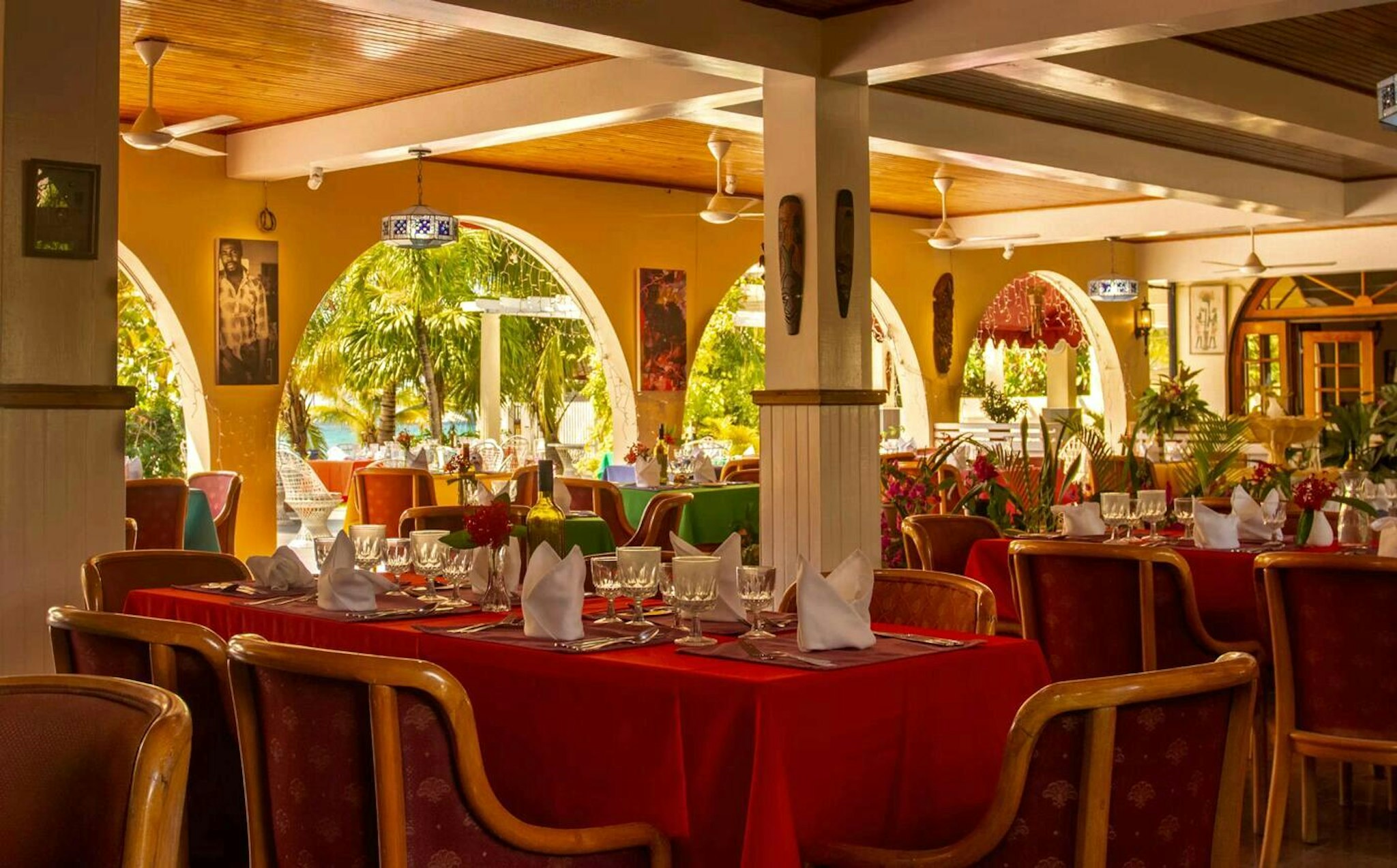 Charela Inn Hotel 35/51