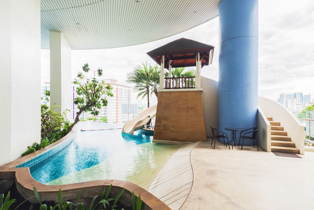Sky Walk Residences (Ex. Bangkok Sky Walk) 28/73
