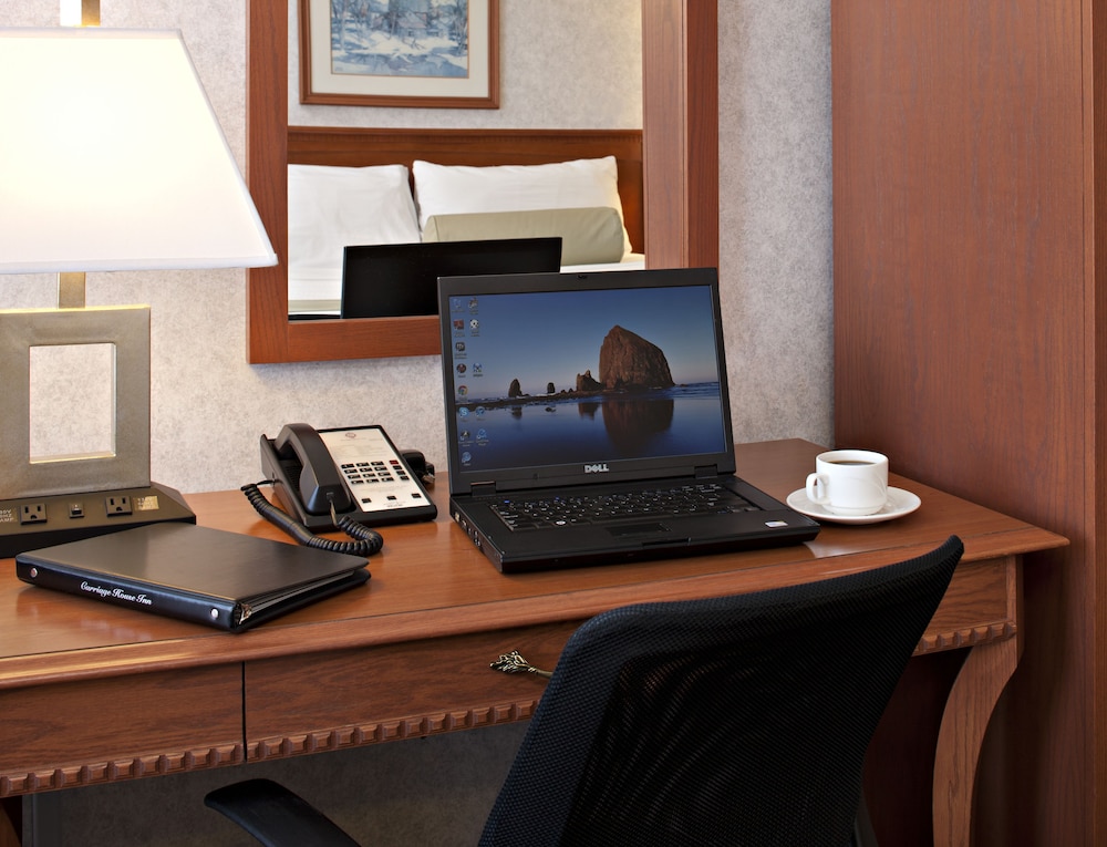 Carriage House Hotel Conference Centre 42/50