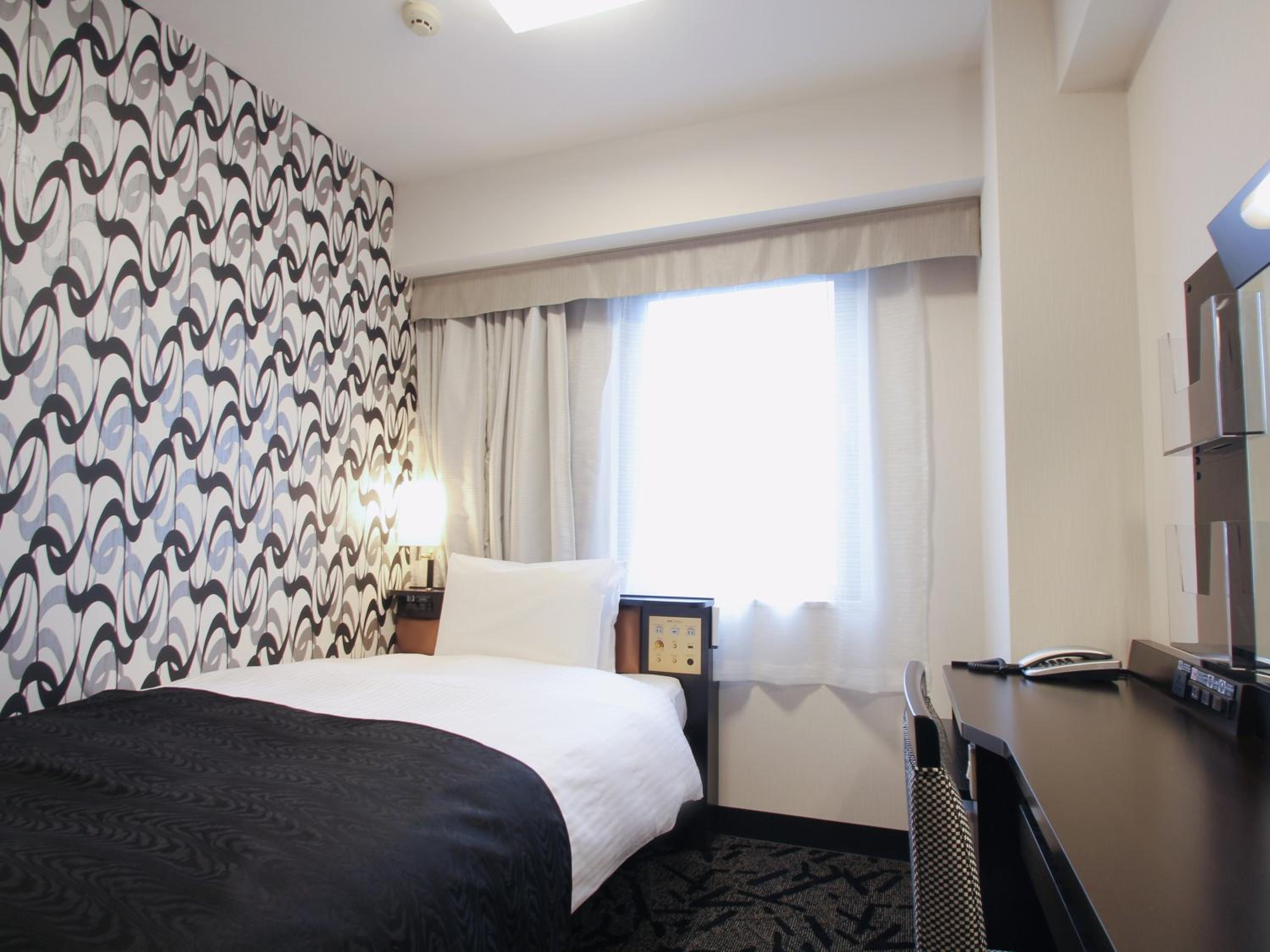 Room, Single