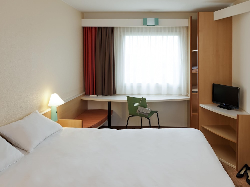 Ibis Augsburg Hauptbahnhof 11/45