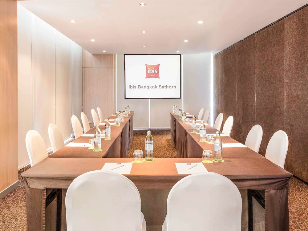 Ibis Bangkok Sathorn 42/50