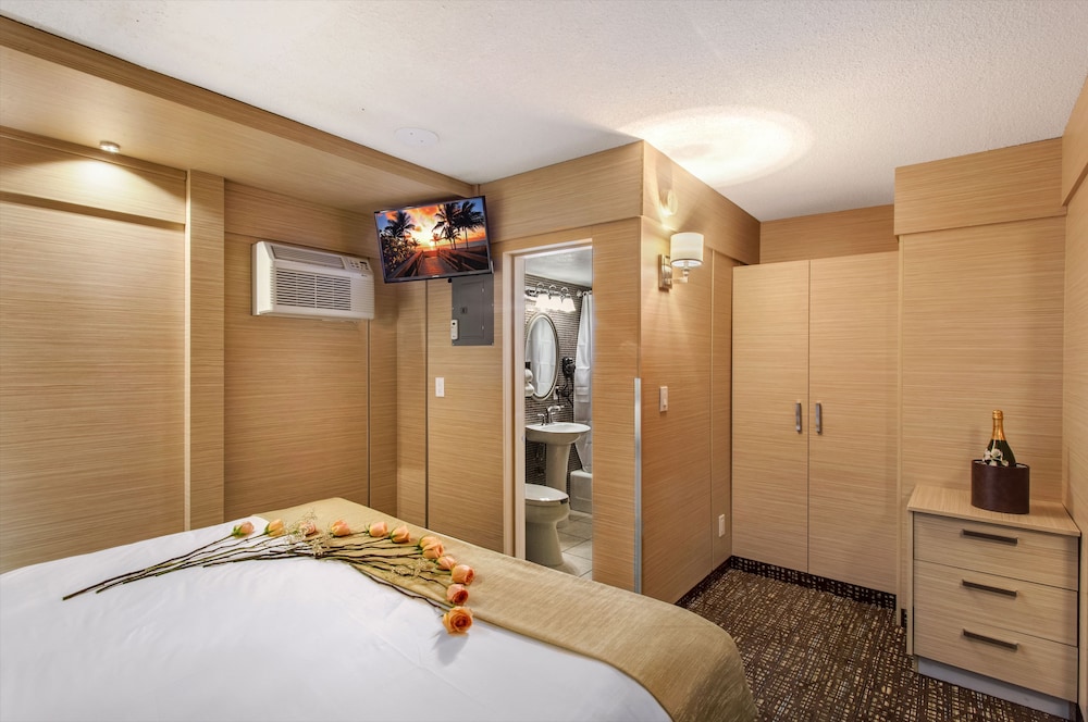 Ocean Beach Palace Hotel And Suites 30/67