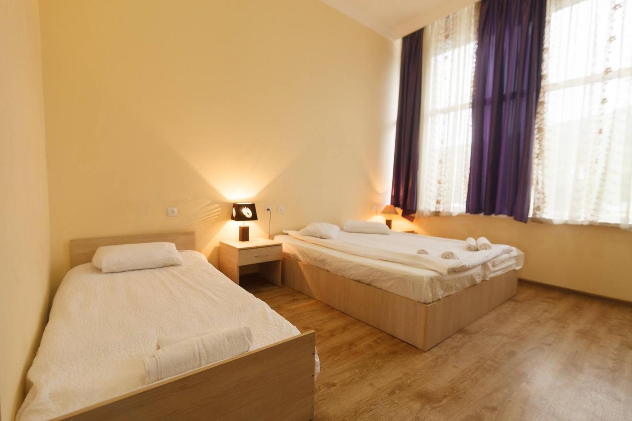 Ortachala Palace 22/60