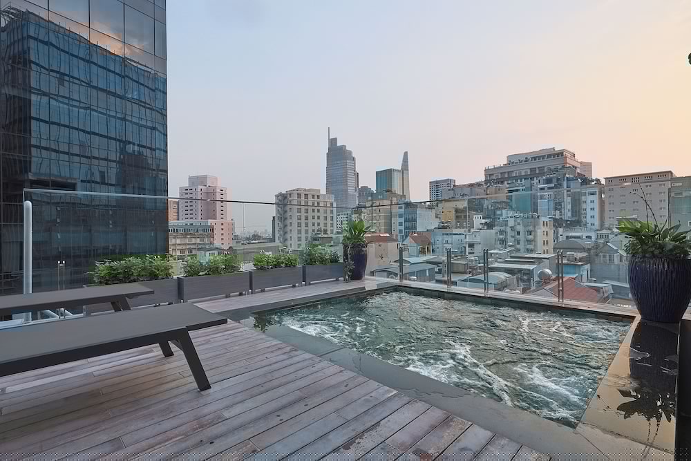 Cherry Boutique Hotel 50/50