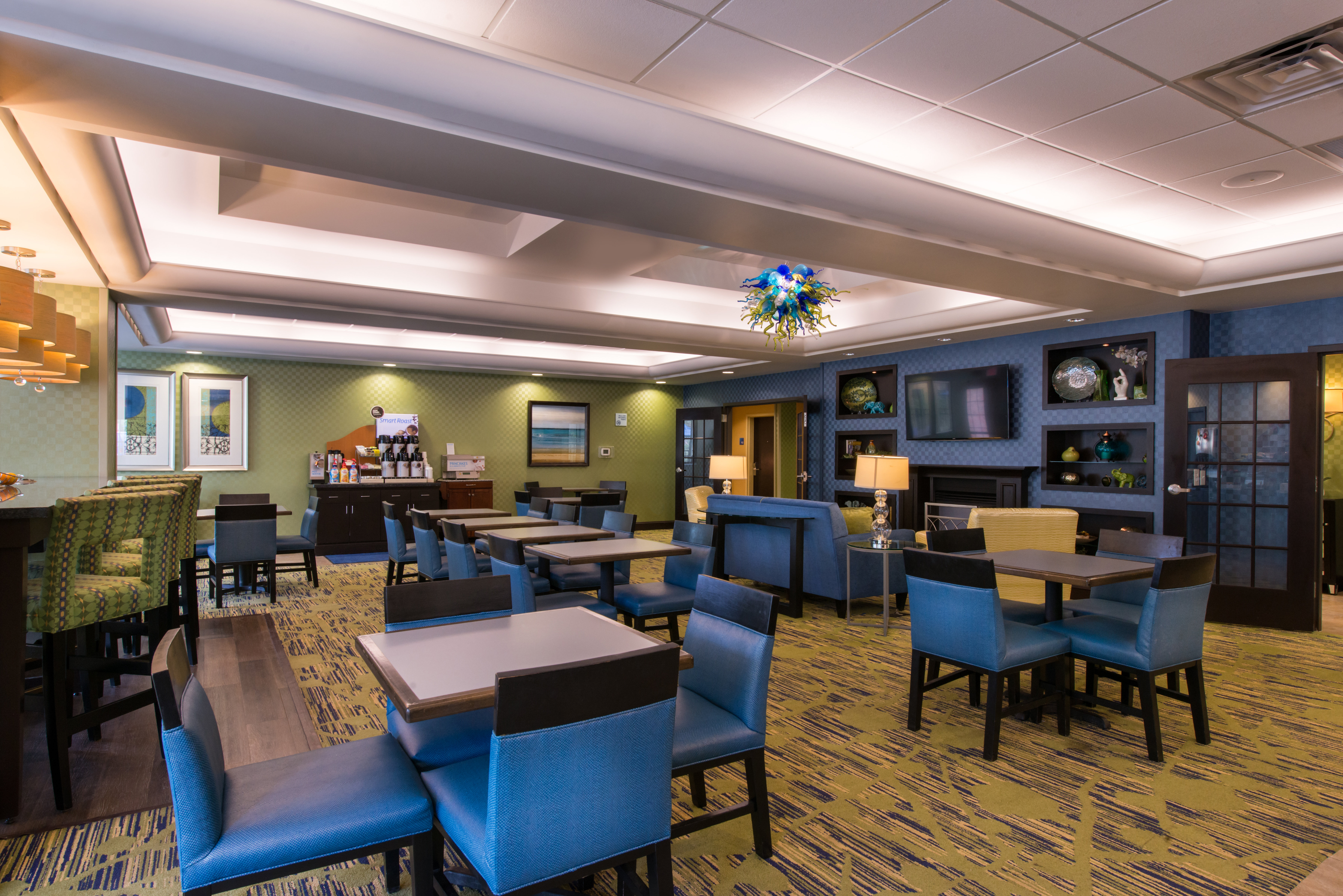Holiday Inn Express Hotel And Suites Scranton 56/69