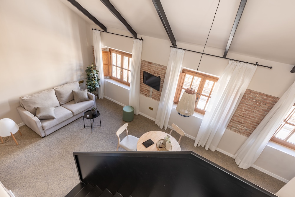 Apartamentos Libere Malaga Teatro Romano 36/50