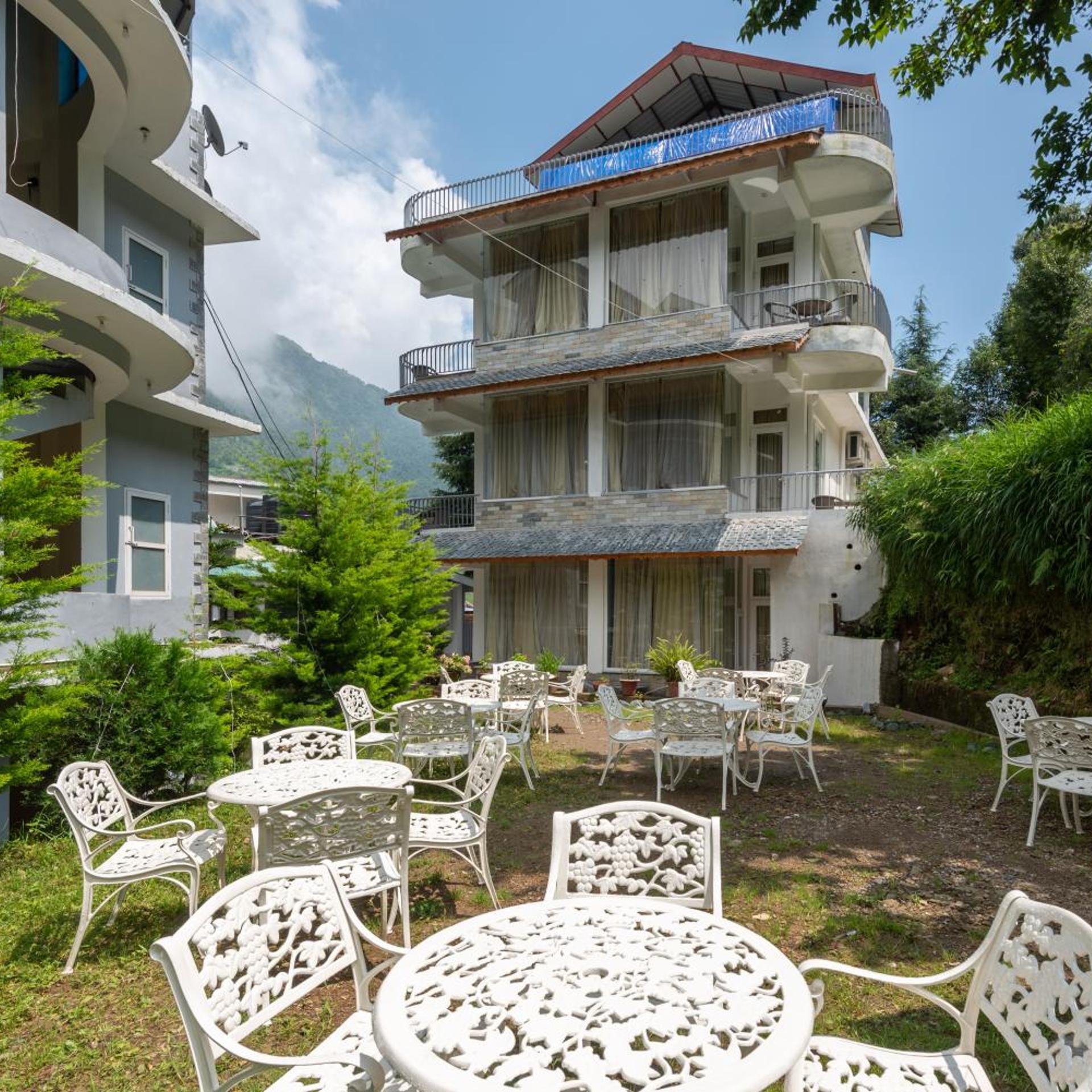 DLS Spring Valley Resort, Dharamshala 7/55