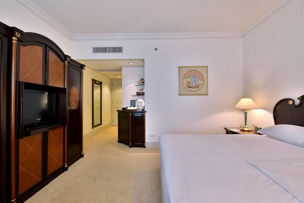 Evergreen Laurel Hotel 27/69