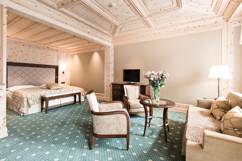Kulm Hotel St Moritz 55/83