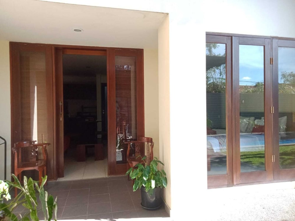 Sekuta Condo Suites 3/60