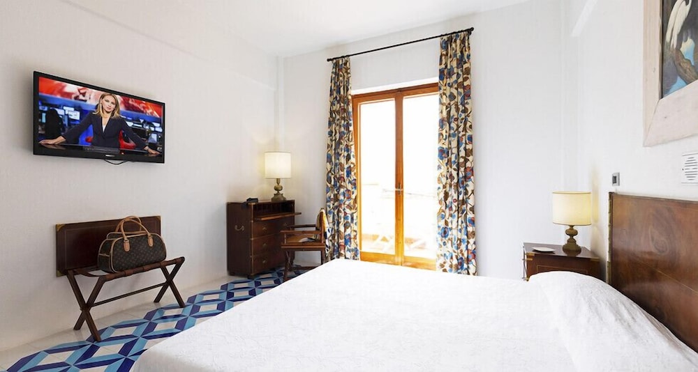 Grand Hotel De Rose 11/65