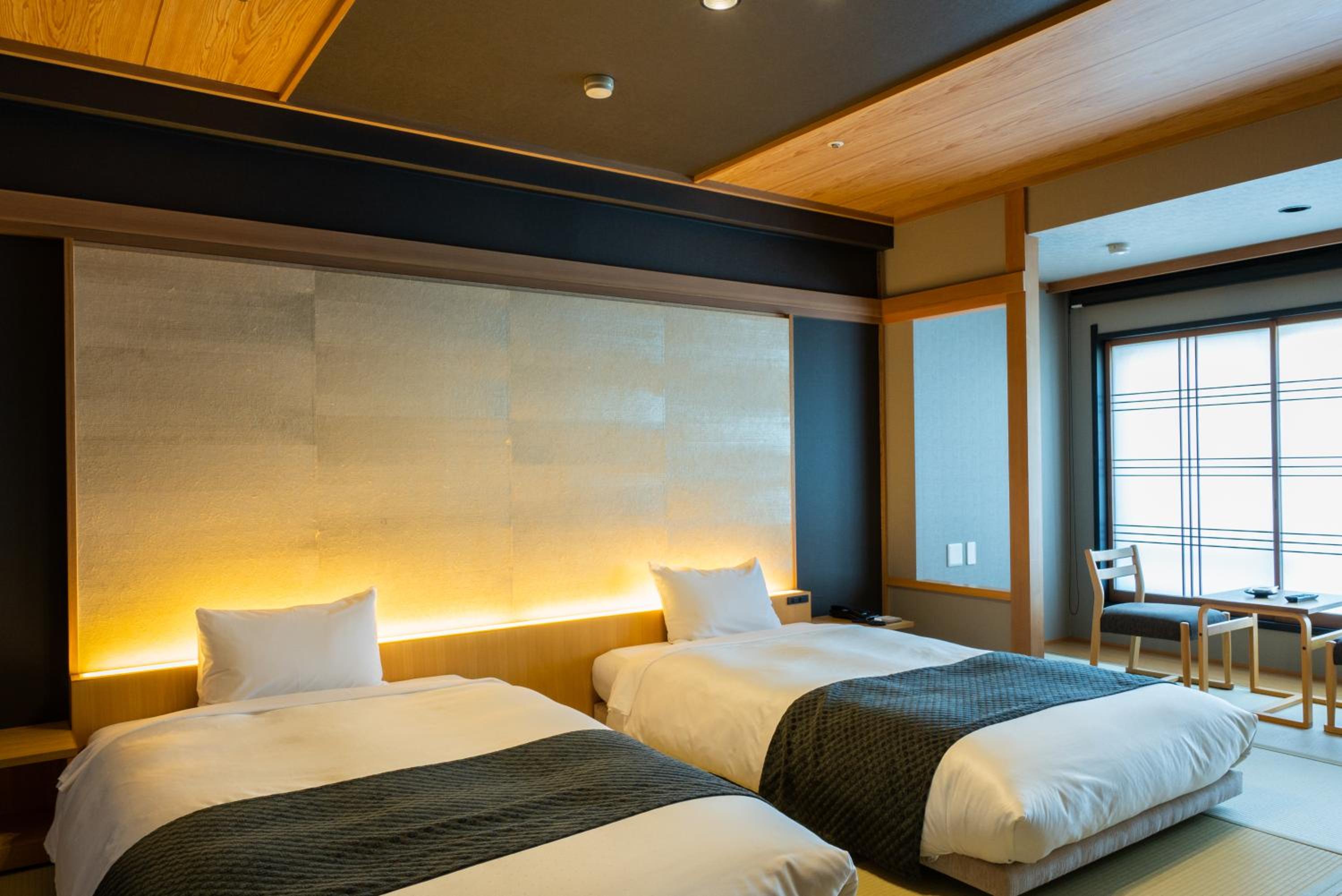 Room, Twin Beds