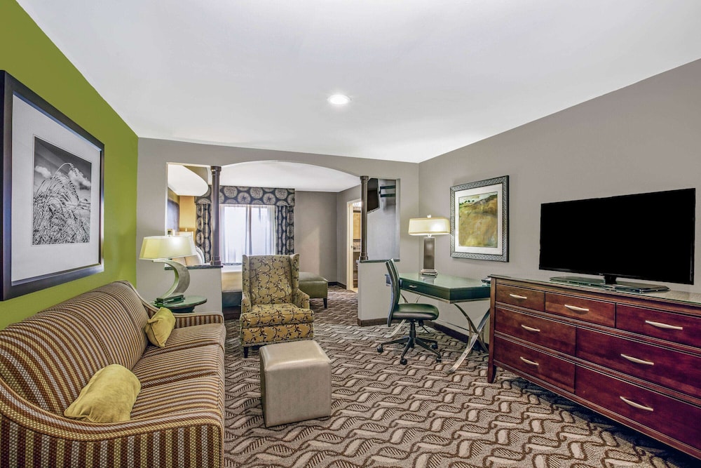 La Quinta Inn & Suites by Wyndham Kearney 31/45