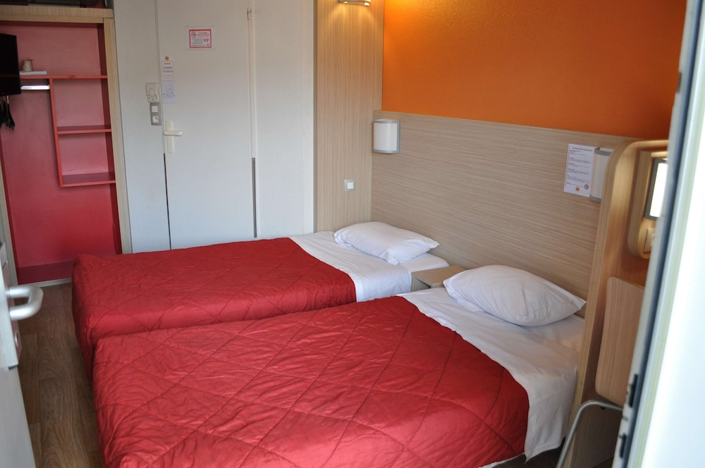Standard, Twin Beds