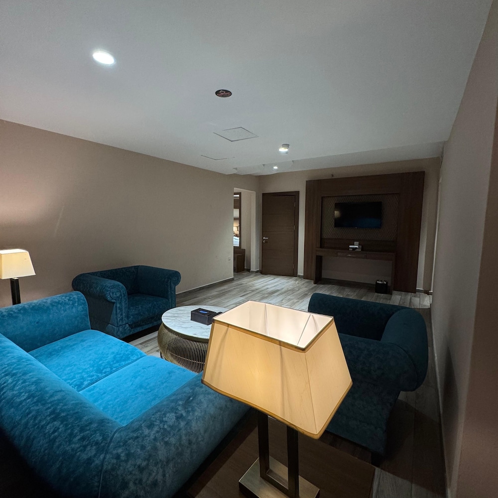 Midan Hotel 38/50