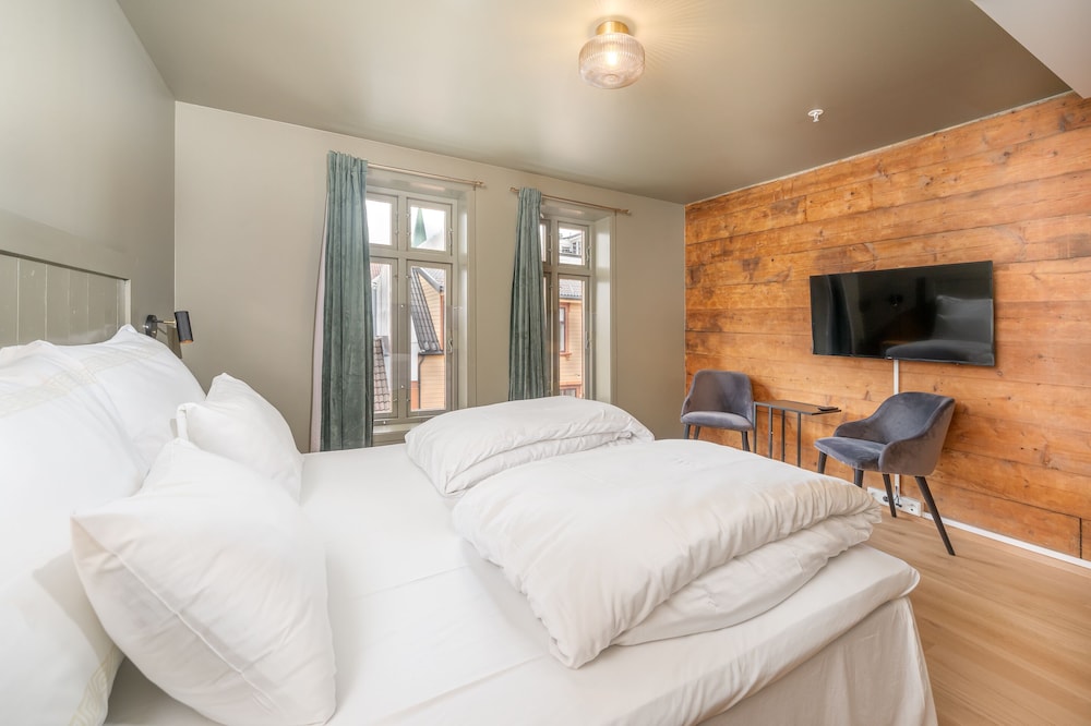 Historical, Twin Beds، Gamla Vaerket 6/10
