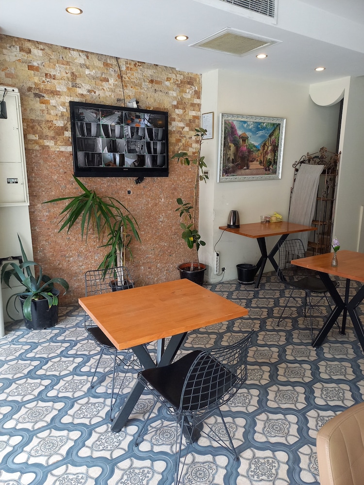 Amara Old City Hotel and Spa 40/60