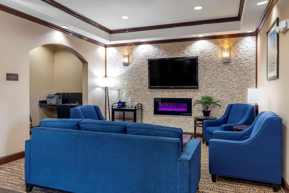 Comfort Inn Near UNT 23/31