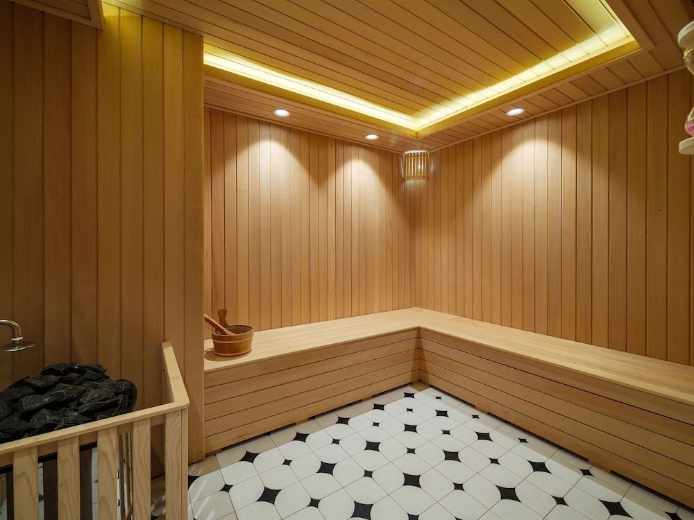 Shanghai Donghu Hotel 37/62