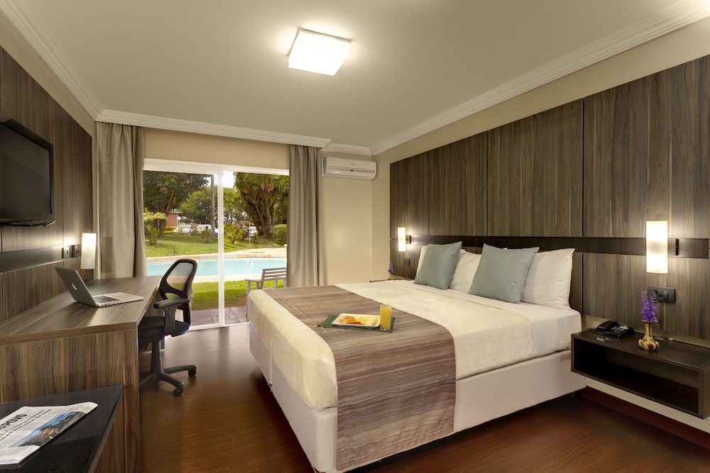 Hotel Deville Express Cascavel 5/50