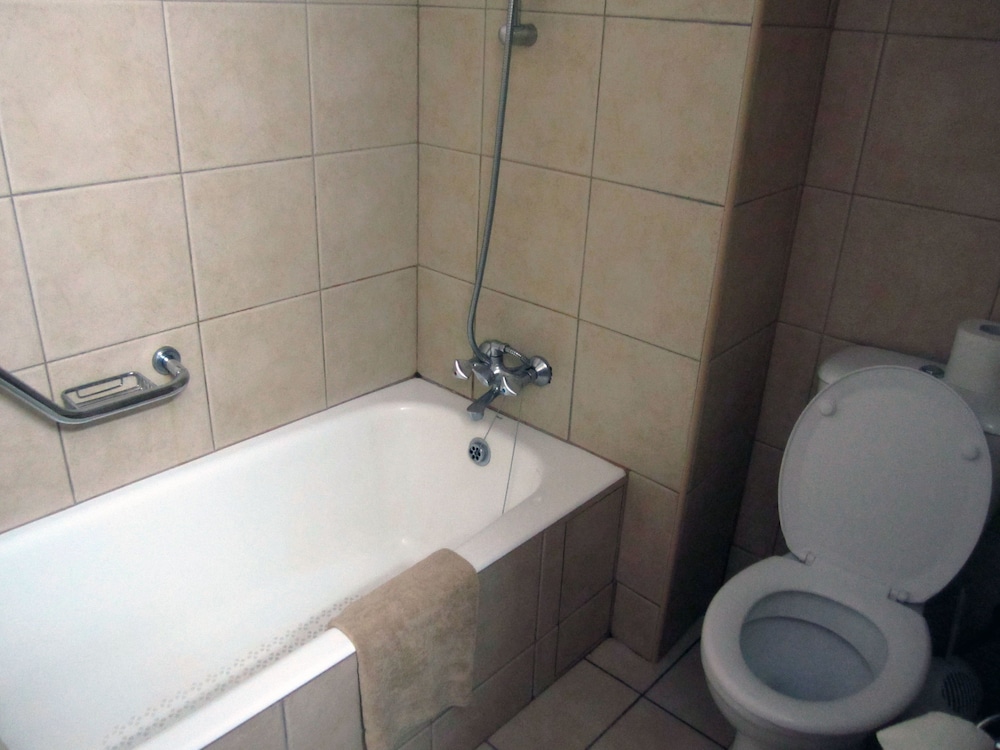Senator Hotel Apartments - Adults Only 25/70