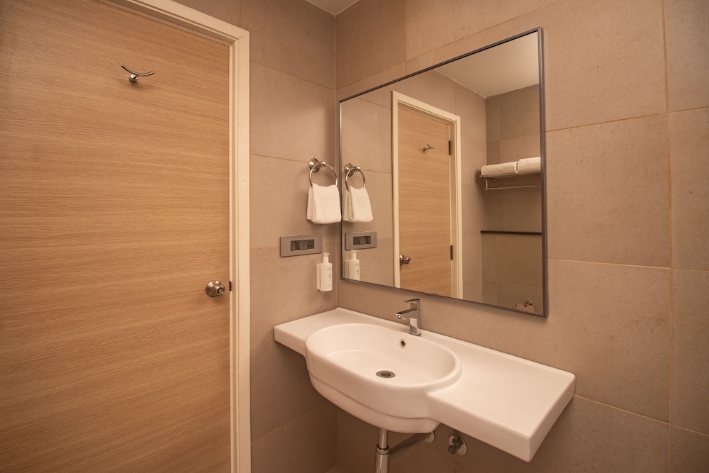 Star City Hotel 47/50