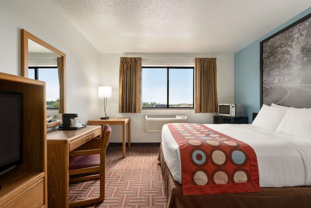 Super 8 By Wyndham Eveleth 13/49