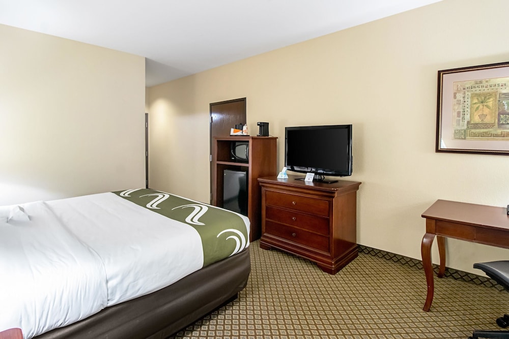 Quality Inn & Suites Robstown TX 6/23