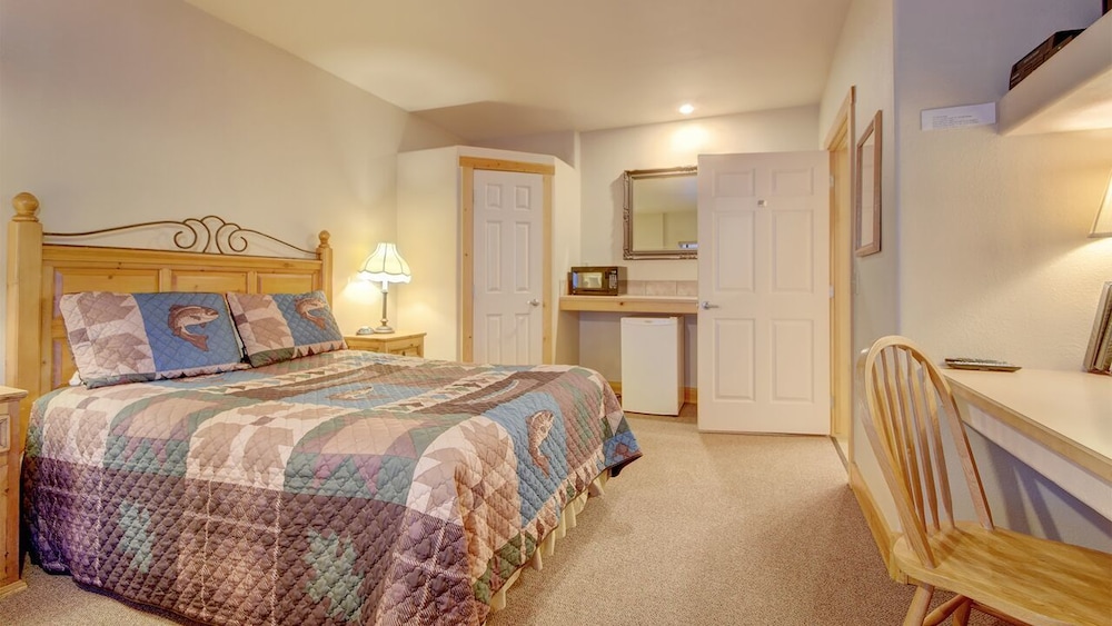Eagle Fire Lodge Cabins 25/75