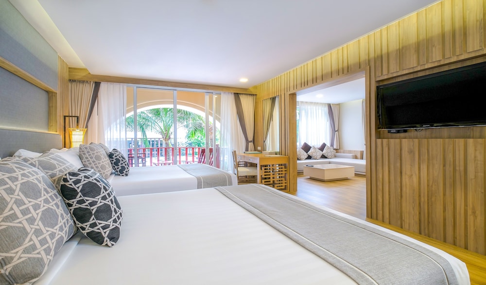 Phuket Graceland Resort & Spa 27/70