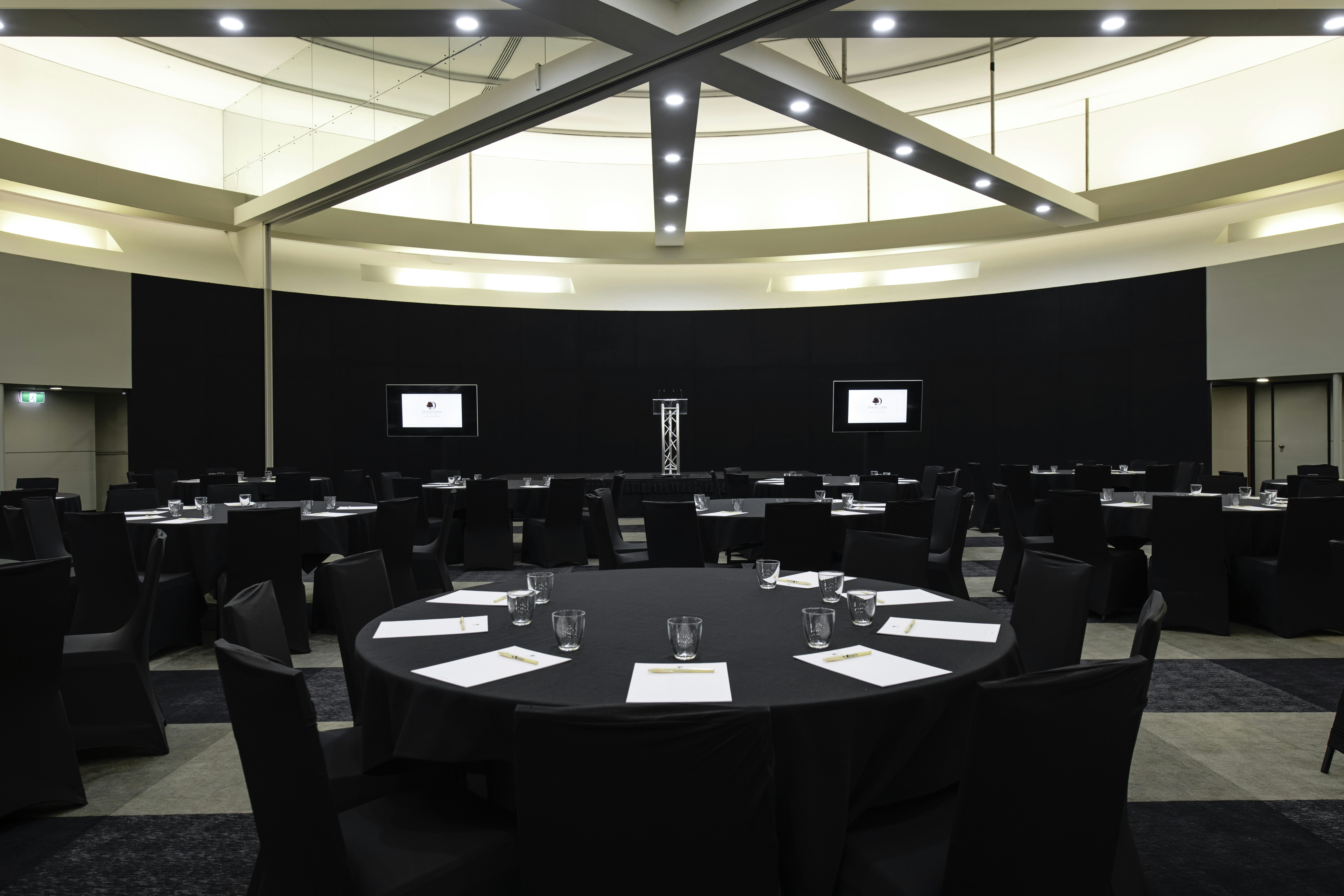 DoubleTree by Hilton Darwin Esplanade 53/70