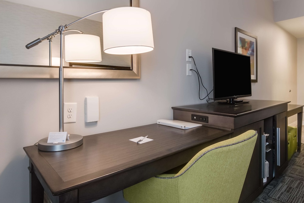 Hampton Inn White House 43/55