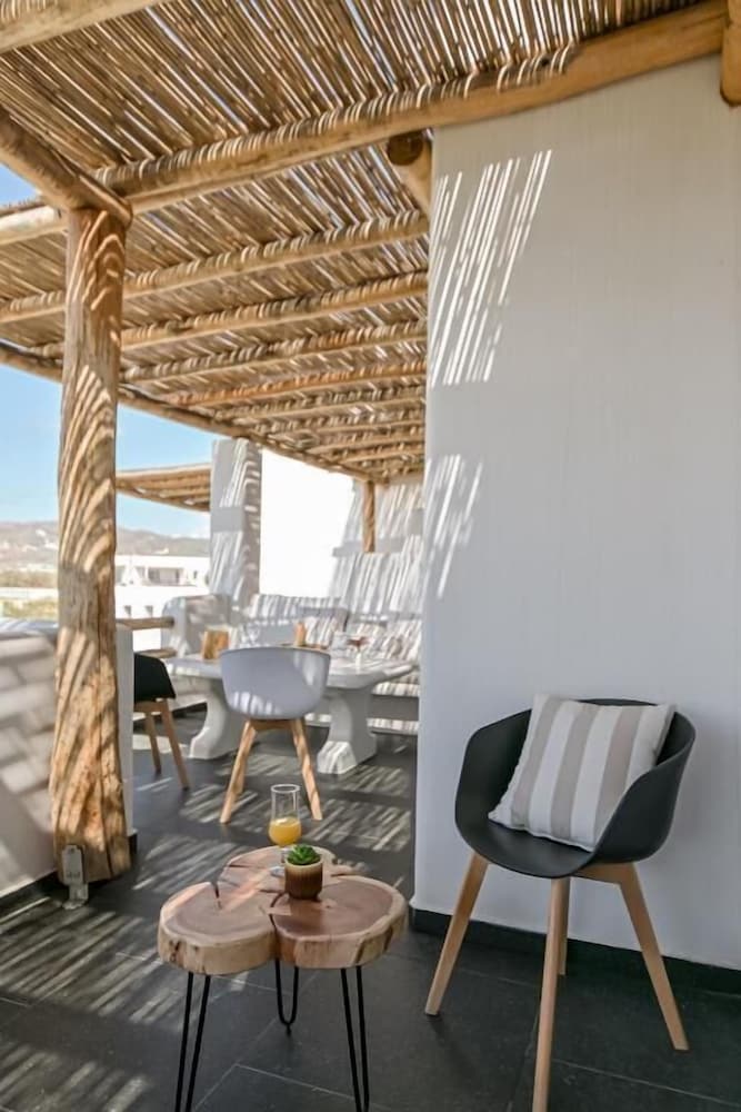 White Cocoon Exclusive villas 45/68