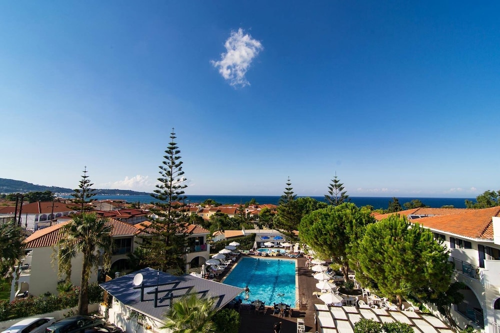 Contessa Hotel 93/105