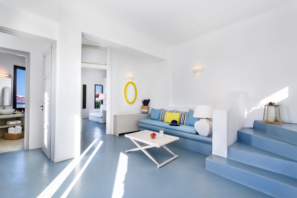Grand Ambassador Santorini Hotel 50/78