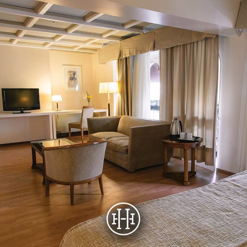 Huentala Hotel Boutique 46/69