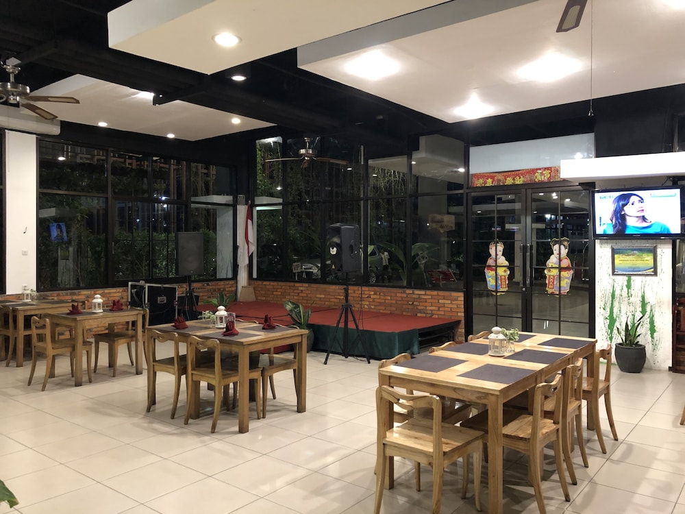 Burza Hotel 24/33