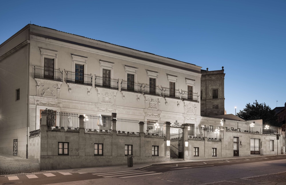 Nh Collection Salamanca Palacio de Castellanos 3/50