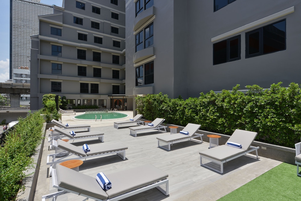 Oakwood Hotel and Residence Bangkok photo1