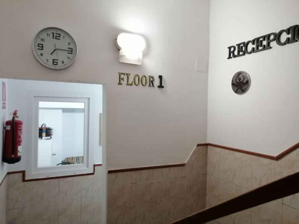 Hostal Alcaravaneras 3/43