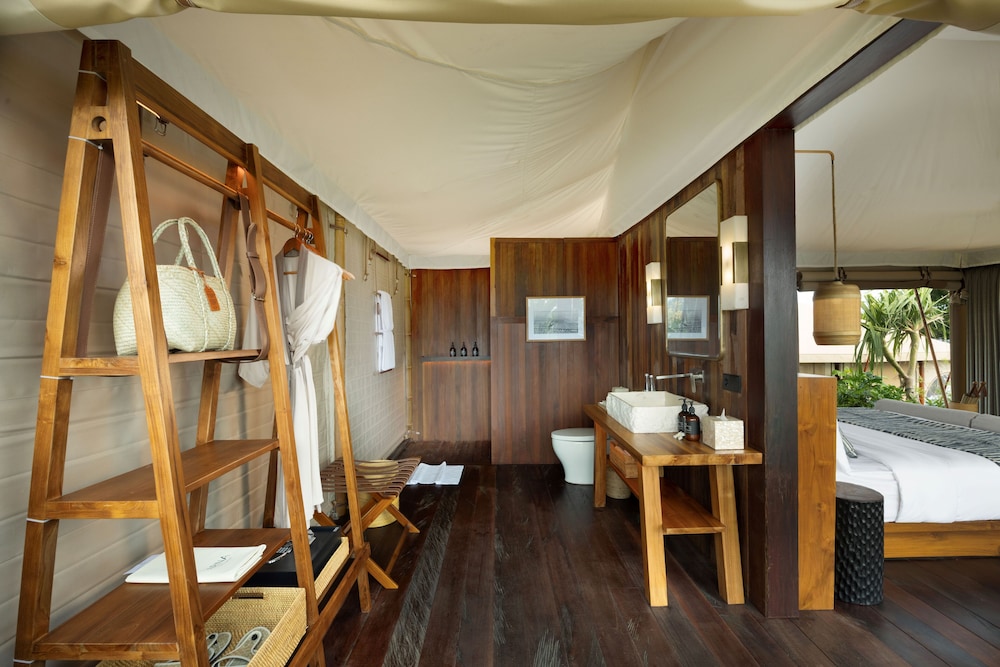 ARNA Suites and Ocean Lounge 19/46