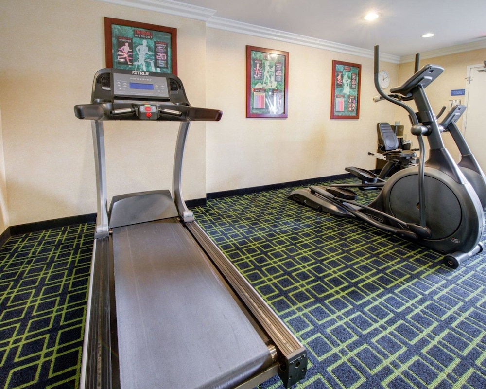 Quality Inn Placentia Anaheim Fullerton 29/50